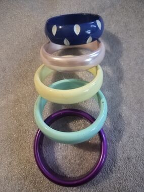 VTG Colorful Resin  Bangle Bracelet Set - Of 5 Multicolor Bundle Deal